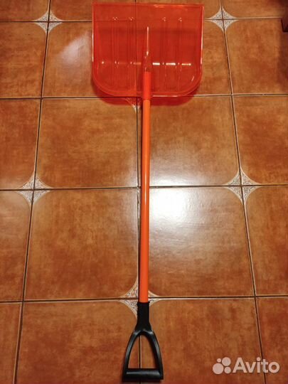 Лопата из поликарбоната