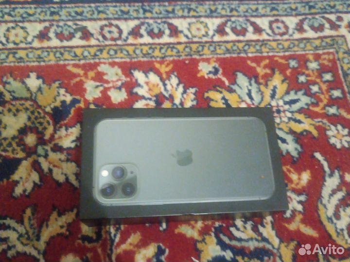 Коробка iPhone 11