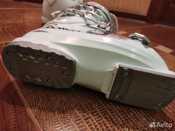 Горнолыжные ботинки Technica, размер 24,5,с сумкой