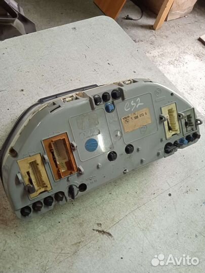 Щиток приборов bmw 7 E32 бмв е32