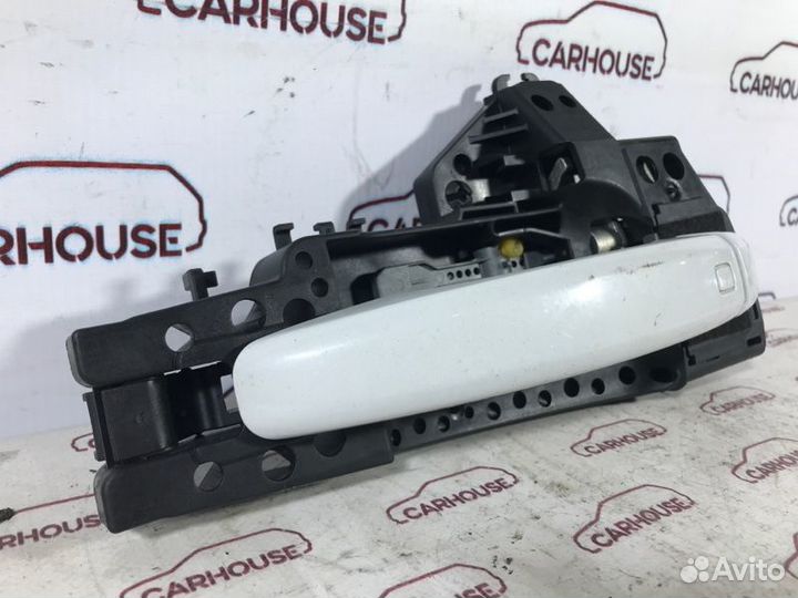 Ручка двери внешняя задняя правая Audi Q3