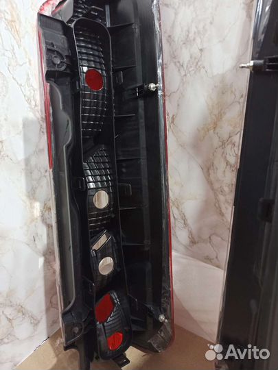 Фонарь Ford Transit 2014-2022