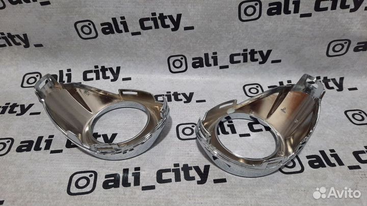 Оправа туманки форд 3 Sat