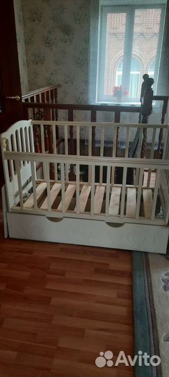 Детская кроватка