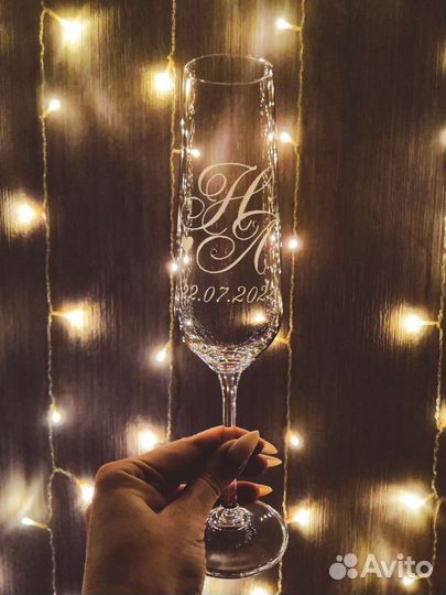 Гравировка на свадебных бокалах