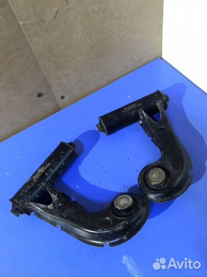 Рычаг передний верхний Mercedes w210 w208 w202