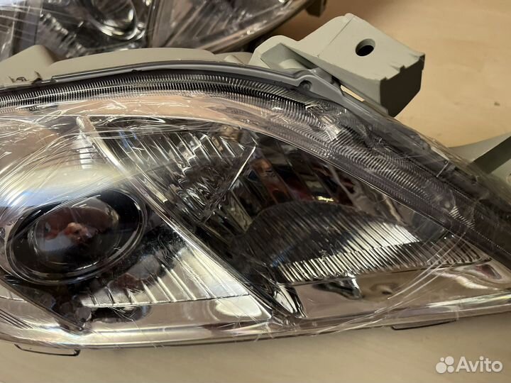 Фары 2 шт на toyota camry 2 шт