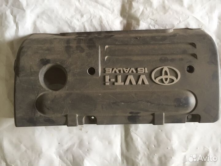 Пластиковая крышка на двигатель Toyota Corolla 120