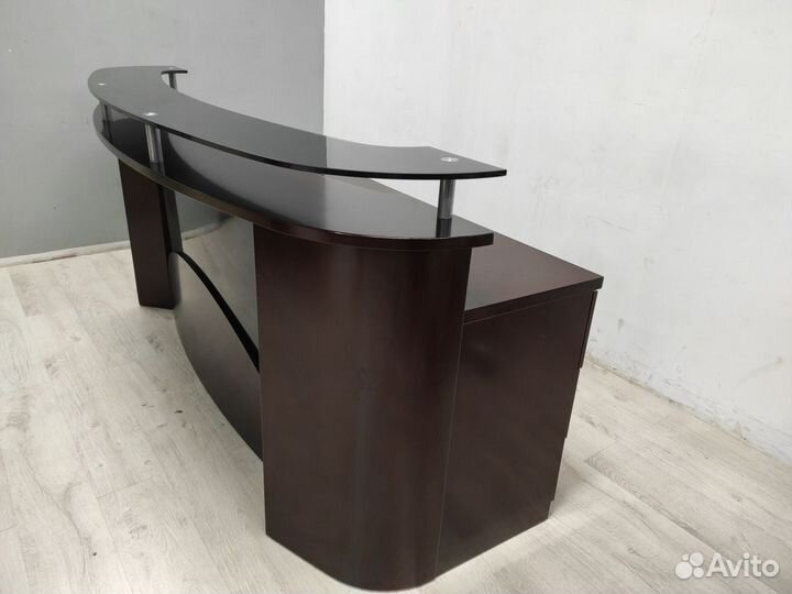 Стойка ресепшен (шпон/стекло) б/у 01245