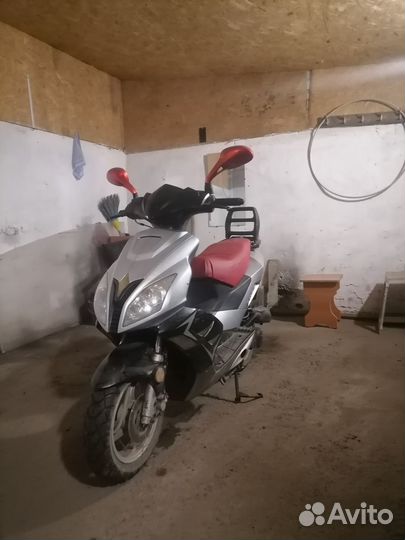 Продам racer YH50QT-J