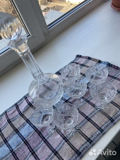 Графин хрустальный с рюмками