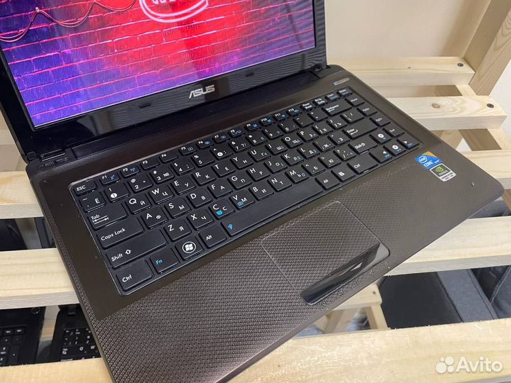 Ноутбук Asus i3/GT335m/6Gb ram/SSD 256Gb