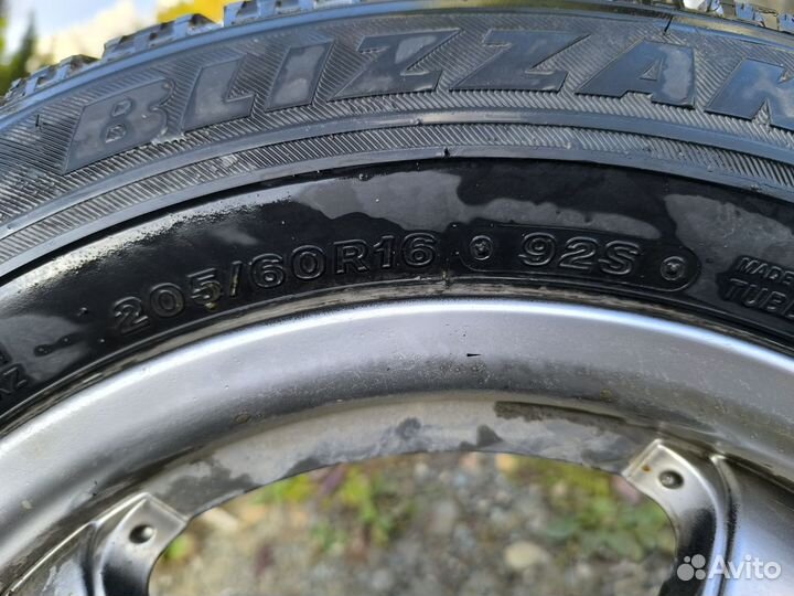 Bridgestone Blizzak VRX 205/60 R16