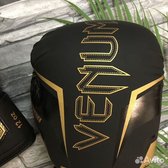 Боксерские перчатки Venum Performance