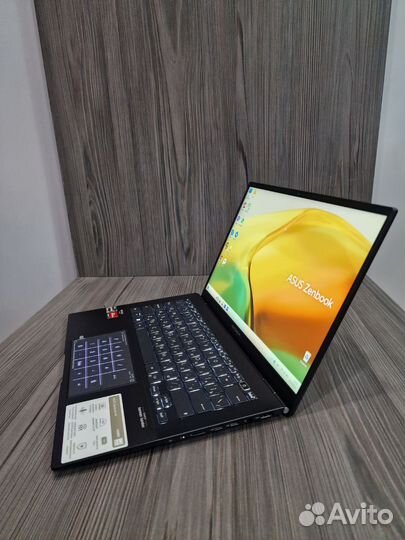 Это Asus zenbook
