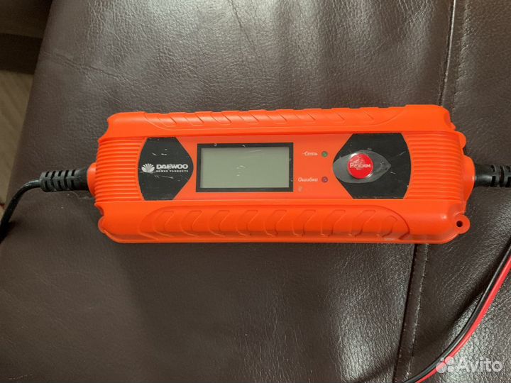 Зарядное устройство Daewoo на 6/12 вольт