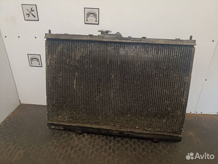Радиатор основной для Mitsubishi Space Wagon 3