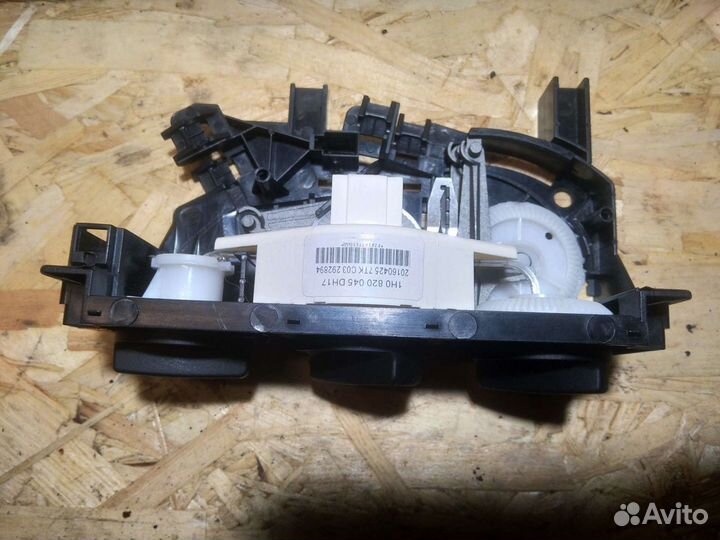 Блок управления печкой Passat b3 Golf3 (3 троса)