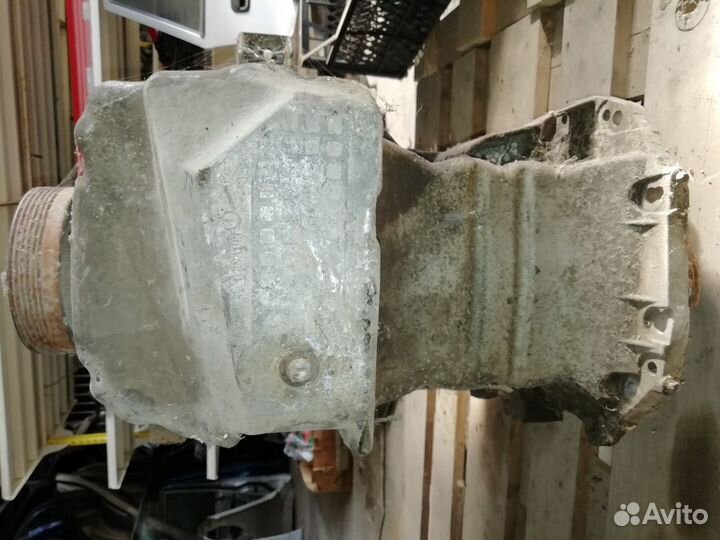 Картер двигателя Рено Симбол