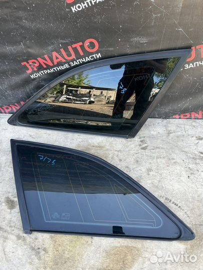 Форточка задняя Ауди А4 Б8