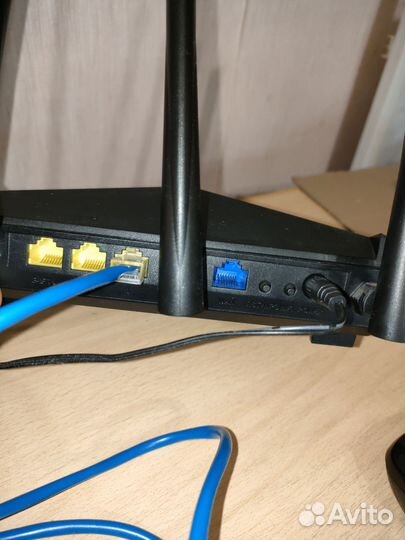 Роутер Tenda AC11/AC1200