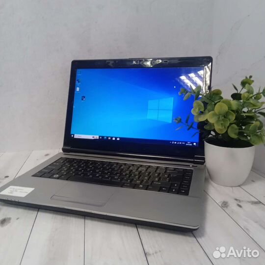 Ноутбук Icl raybook Si 142