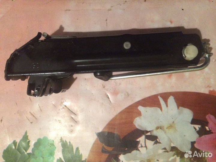 Домкрат VW Passat B6, B7, CC, Jetta