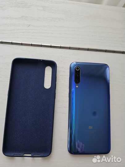 Xiaomi Mi 9, 6/64 ГБ