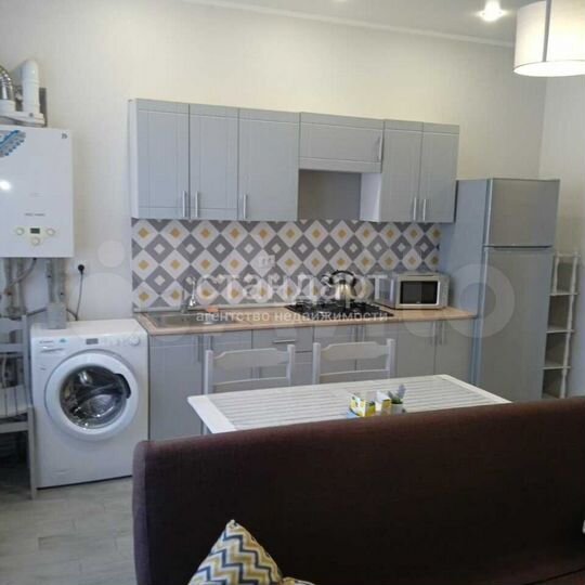 2-к. квартира, 47 м², 1/4 эт.