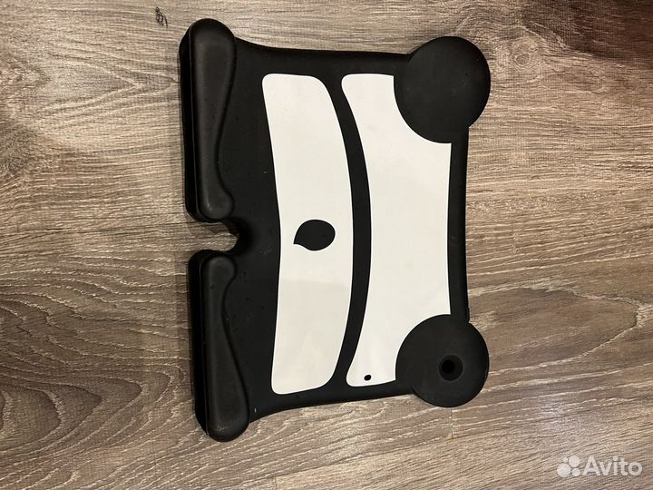 Чехол на iPad