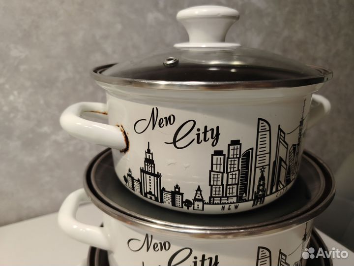 Набор эмалированных кастрюль