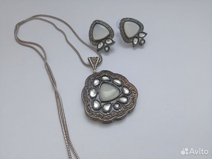 Комплект серьги и кулон индийские