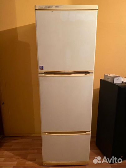 Холодильник stinol сломан