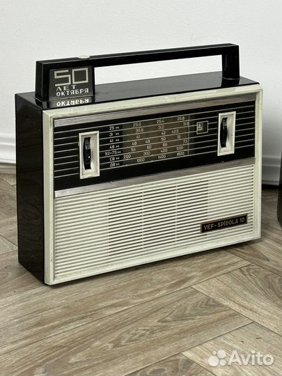 Радиоприемники СССР 50 лет Октября Мередиан Геолог