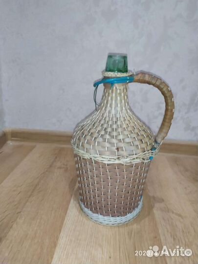 Бутыль стеклянная