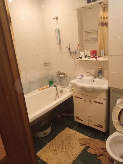 Комната 37 м² в 2-к., 3/13 эт.