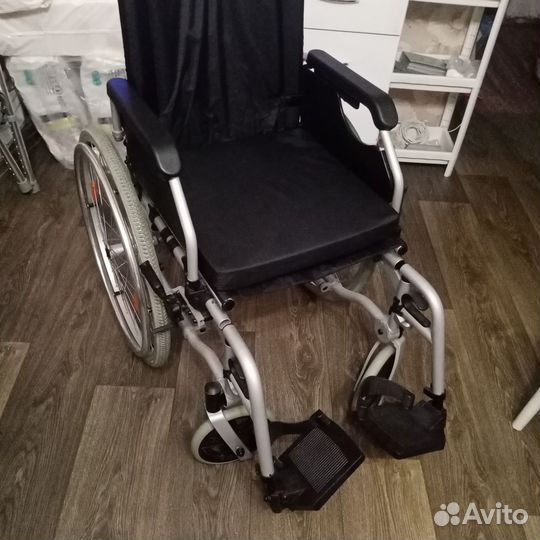 Инвалидная коляска новая
