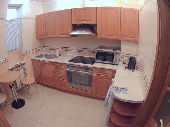 1-к. квартира, 65 м², 1/3 эт.