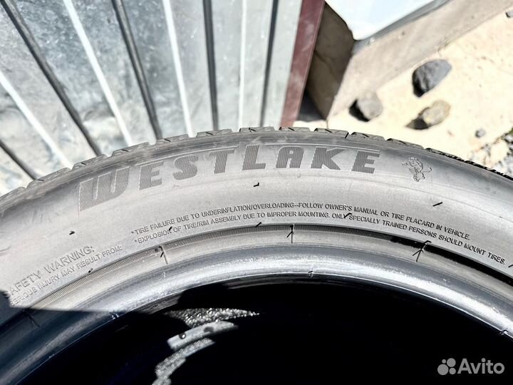 Westlake All Season Z-401 215/55 R17