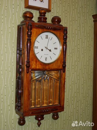 Часы Янтарь