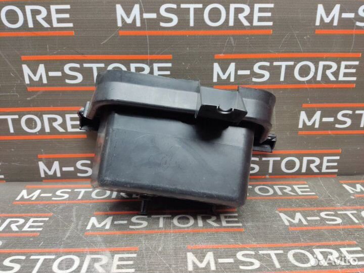 Бардачок задний Bmw X5 E70 N52B30 2007