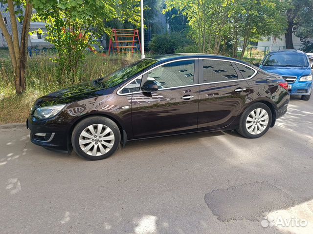 Opel Astra 1.4 AT, 2013, 200 000 км с пробегом, цена 1150000 руб.