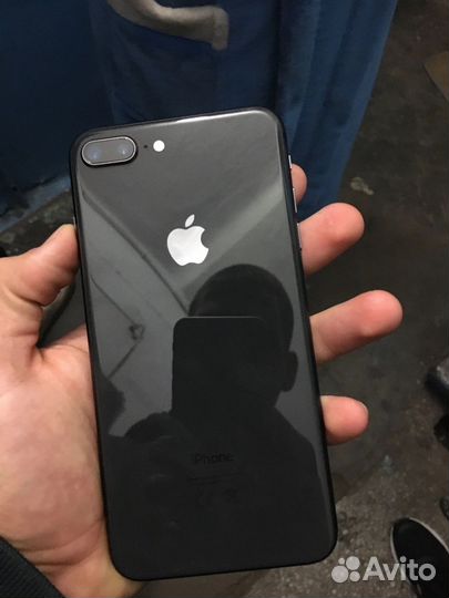 Телефон iPhone 8 plus
