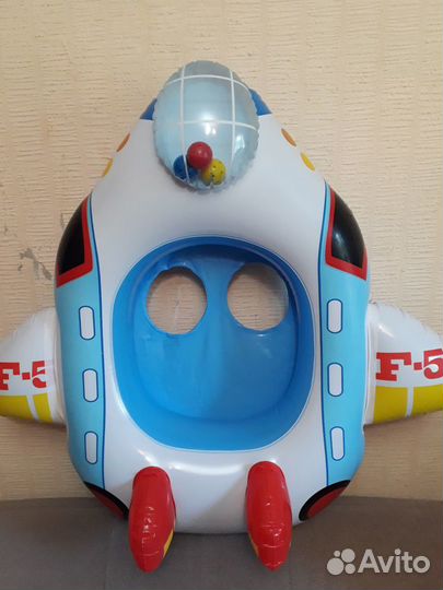 Надувной круг в виде самолёта+нарукавники