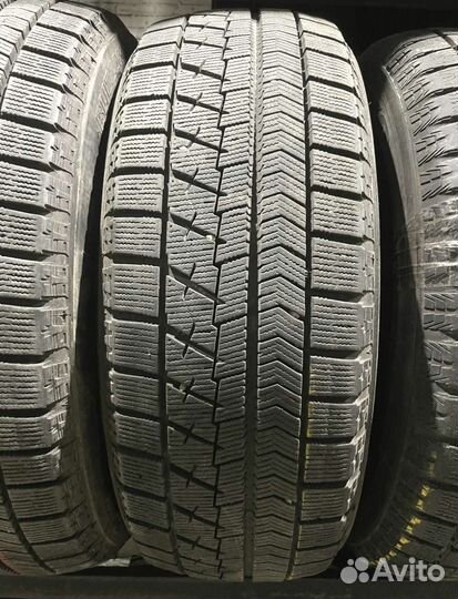 Bridgestone Blizzak Revo GZ 205/60 R16 89P