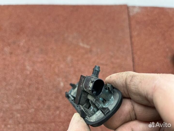 Форсунка омывателя с обогревом Skoda Kodiaq NS7