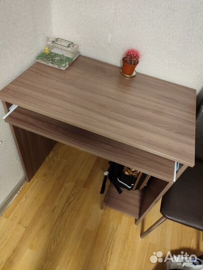 Продам письменный (компьютерный) стол