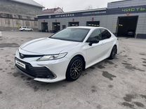 Toyota Camry 2.5 AT, 2021, 43 000 км, с пробегом, цена 3 575 000 руб.