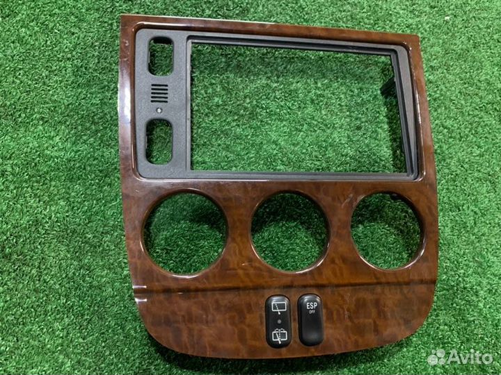 Вставка декор под климат Mercedes-Benz M-Class