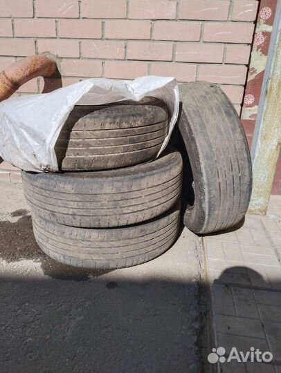 Dunlop Dignos D-01 215/65 R17